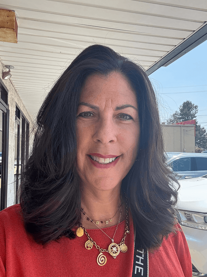 Phyllis Caplin - Professional headshot